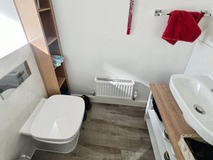 En suite- click for photo gallery